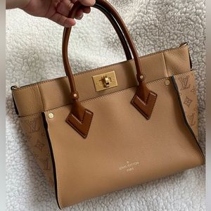 Louis Vuitton onmyside bag BRAND NEW/AUTHENTIC